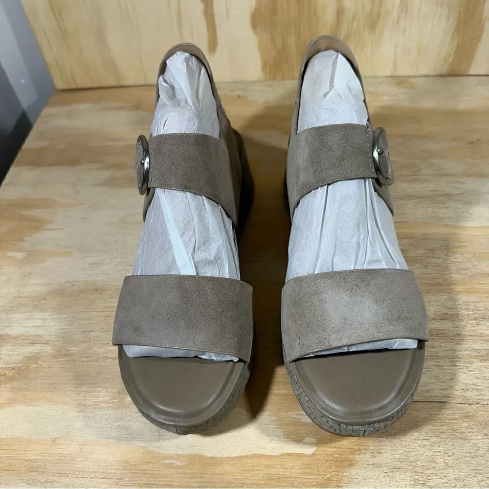 Sofft Faedra Light Grey Ankle Strap Sandals Women’s Size 11